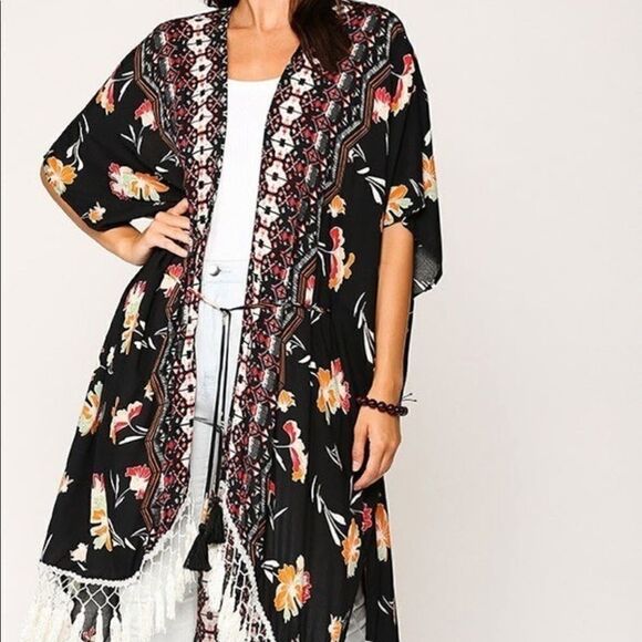 GiGiO Other - New GiGio Dreams Come True Kimono black and bright floral pattern with fringe sw